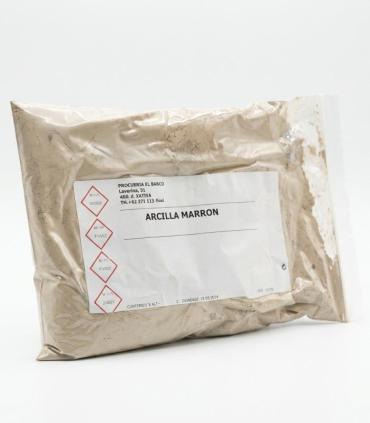 Bolsa transparente con 1 kg de arcilla marrón clara en polvo, etiquetada con información del producto.