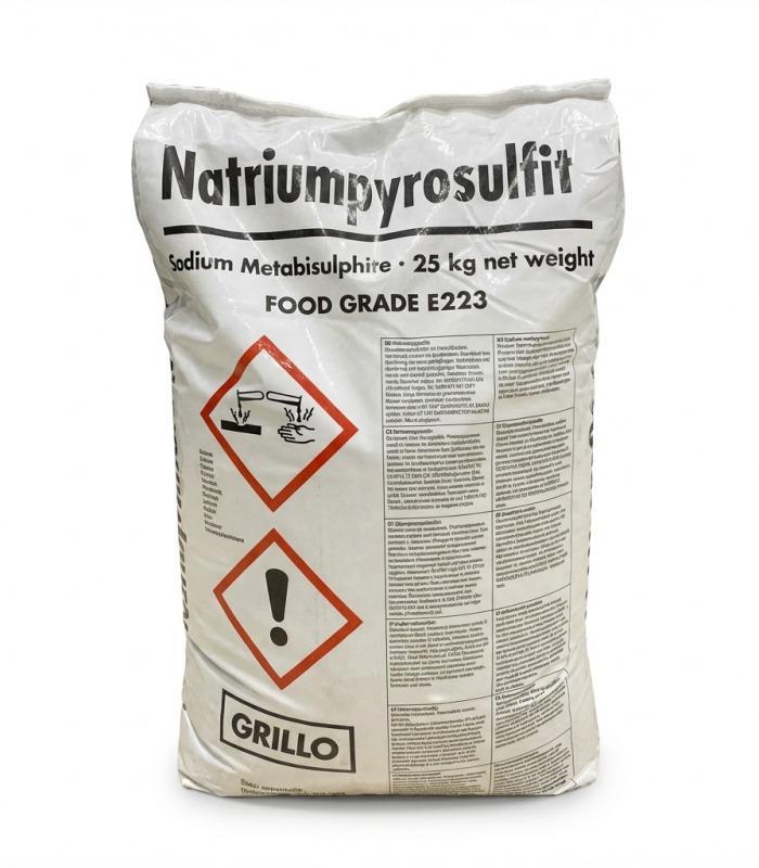 Saco blanco de 25 kg de Metabisulfito Sódico E-223, con texto y pictogramas de riesgo.