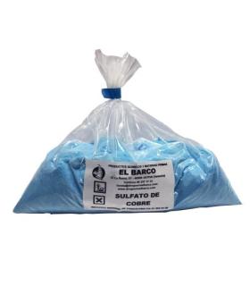 Bolsa transparente sellada con 1kg de sulfato de cobre (II) en cristales azules brillantes.